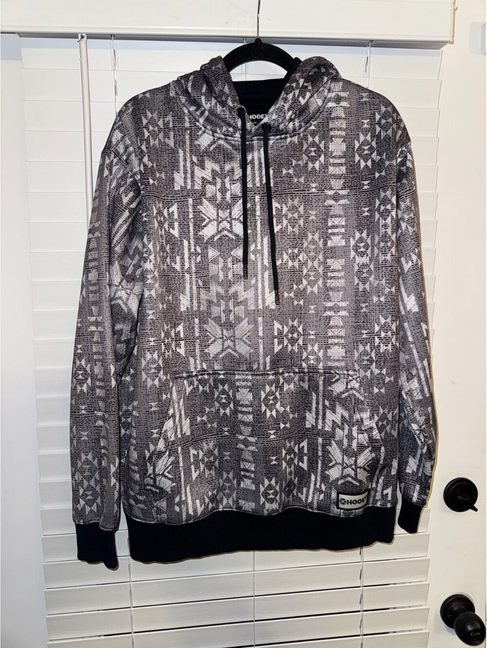 Hooey Hoodie Sweatshirt Gray Black Aztec Pattern Pullover Size Medium
